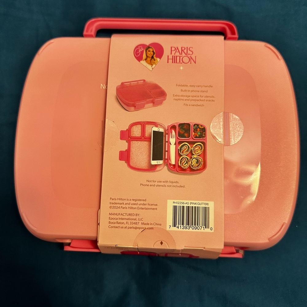Pink lunch box Paris Hilton